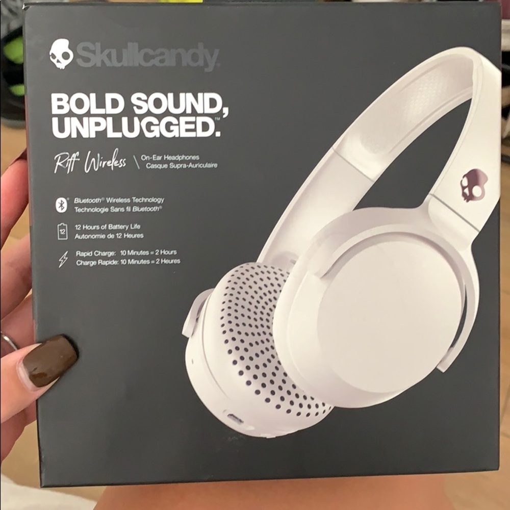 Bluetooth headphones